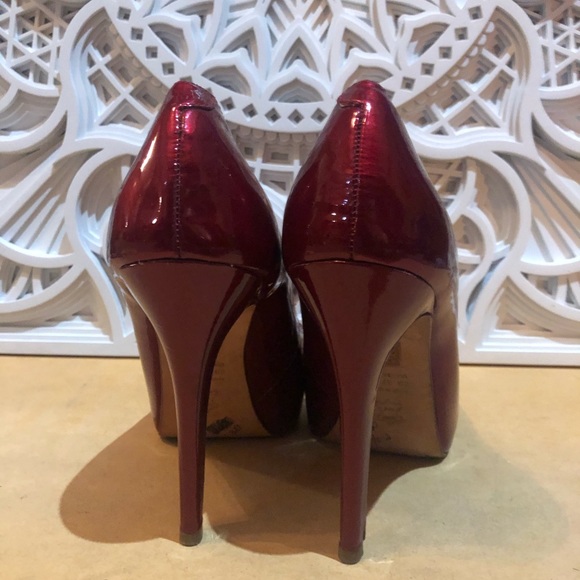 Aldo red pointy toe patent leather platform heels - Picture 4 of 10